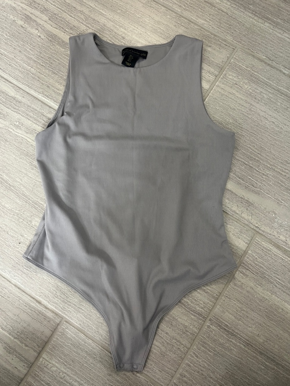 House of Harlow 1960 seamless ribbed body suit tank - Picture 2 of 4